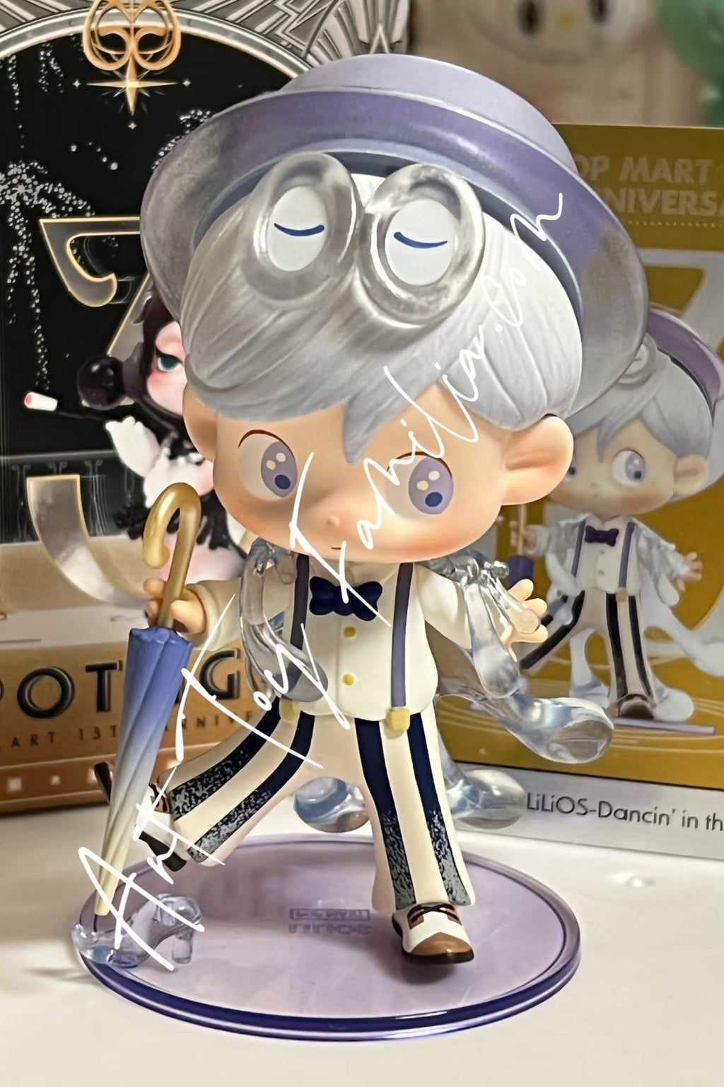 spotlight-pop-mart-13th-anniversary-series-POP MART hirono